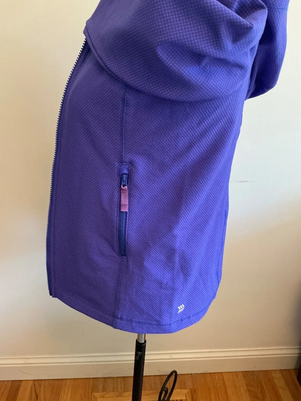 Girls All in Motion Zipped Woven Jacket Thumbhole Cuffs Purple Size Large